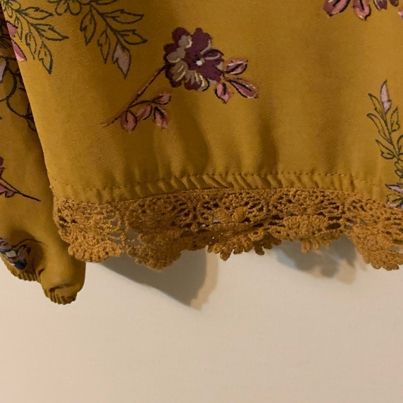 Size Small Long Sleeve Lightweight Top by JOLT - Picture 11 of 16